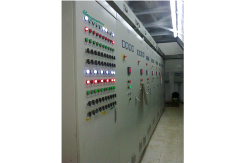 Power distribution panel